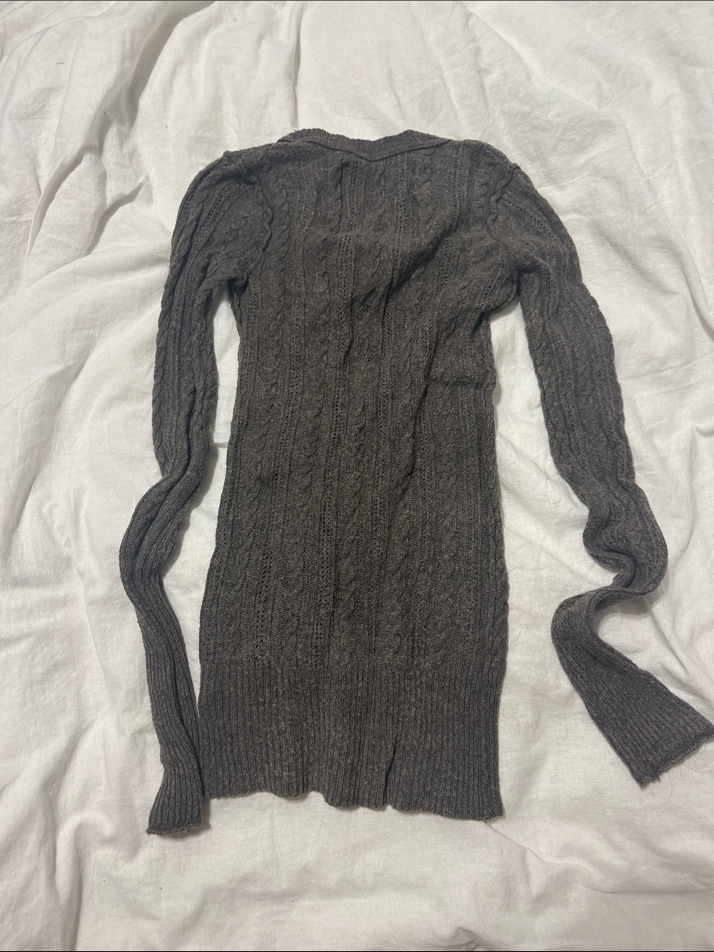 Abercrombie & Fitch Women's Dark Charcoal Cable V-Neck Sweater - Picture 2 of 3
